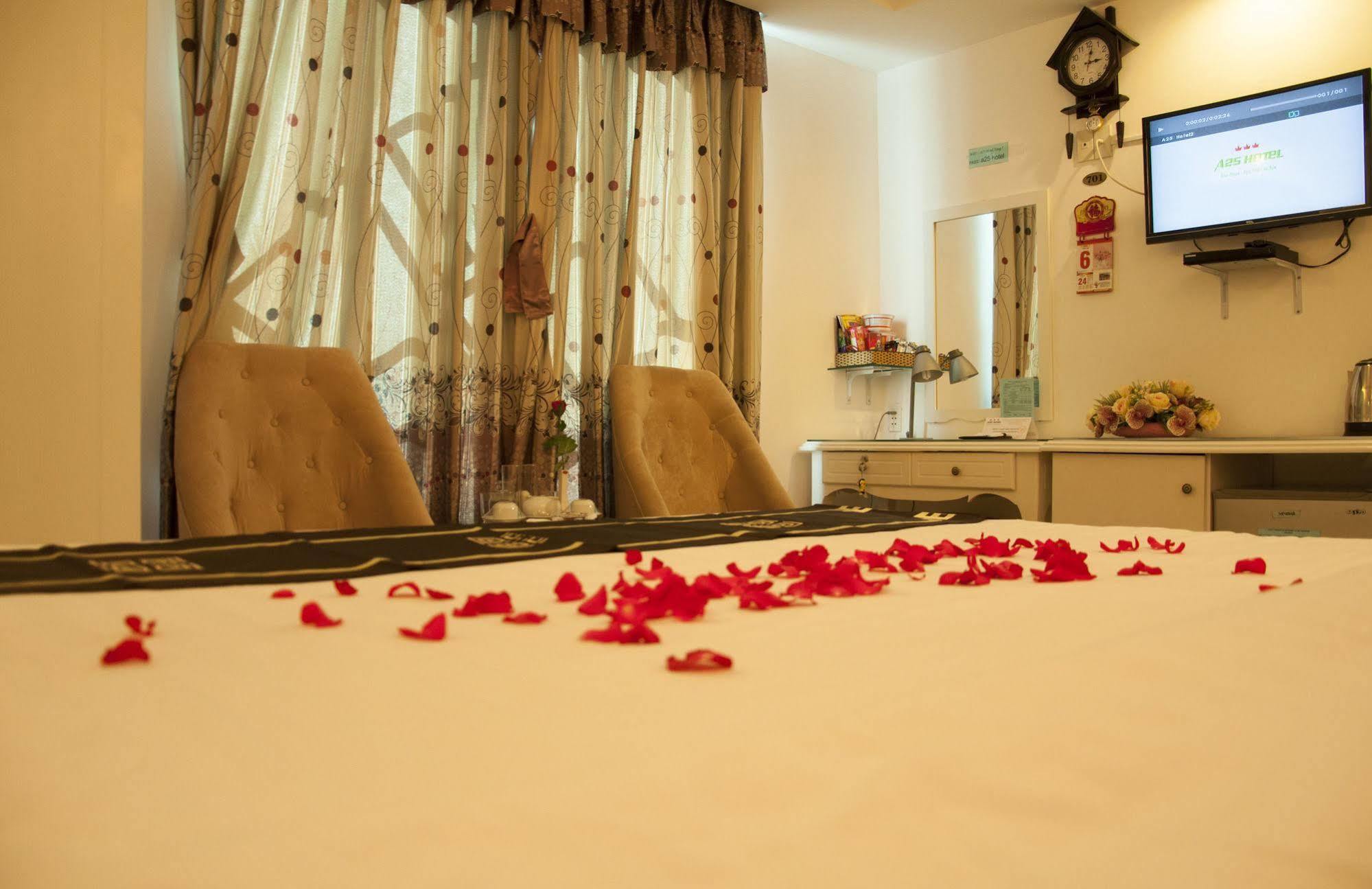 A25 Hotel - 274 De Tham Ho Chi Minh-byen Eksteriør bilde
