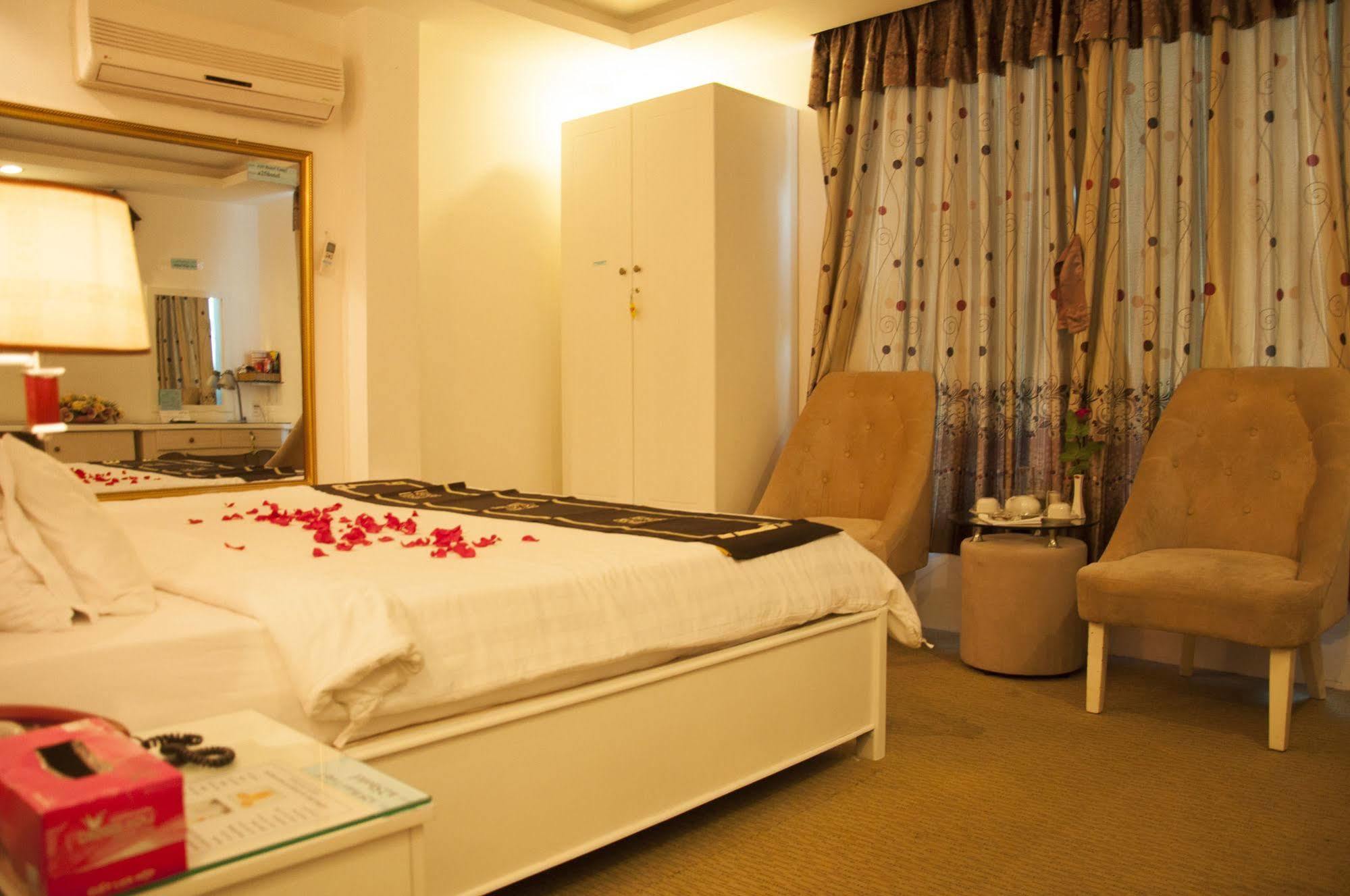 A25 Hotel - 274 De Tham Ho Chi Minh-byen Eksteriør bilde
